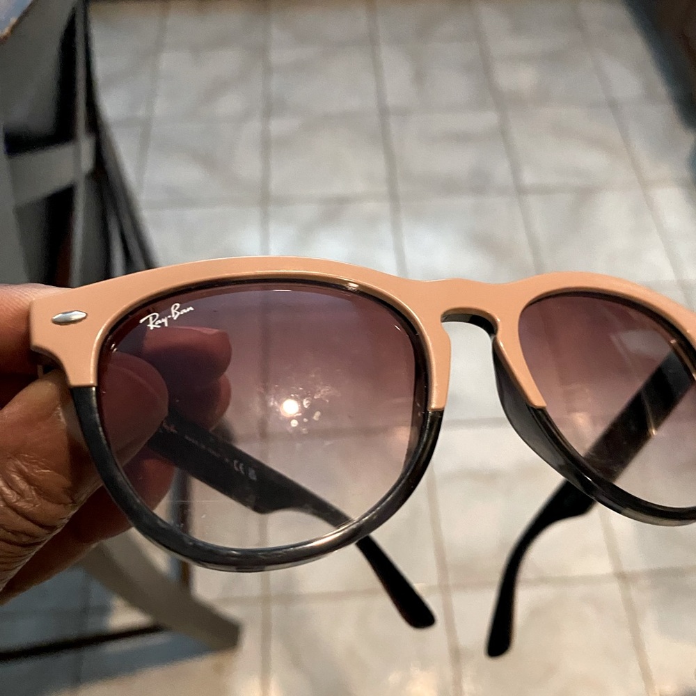 Ray-Ban Black and Red Packaging